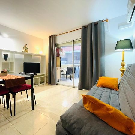 Renovado Apartamento En Zona Residencial A Pasos Del Mar 살루 외부 사진