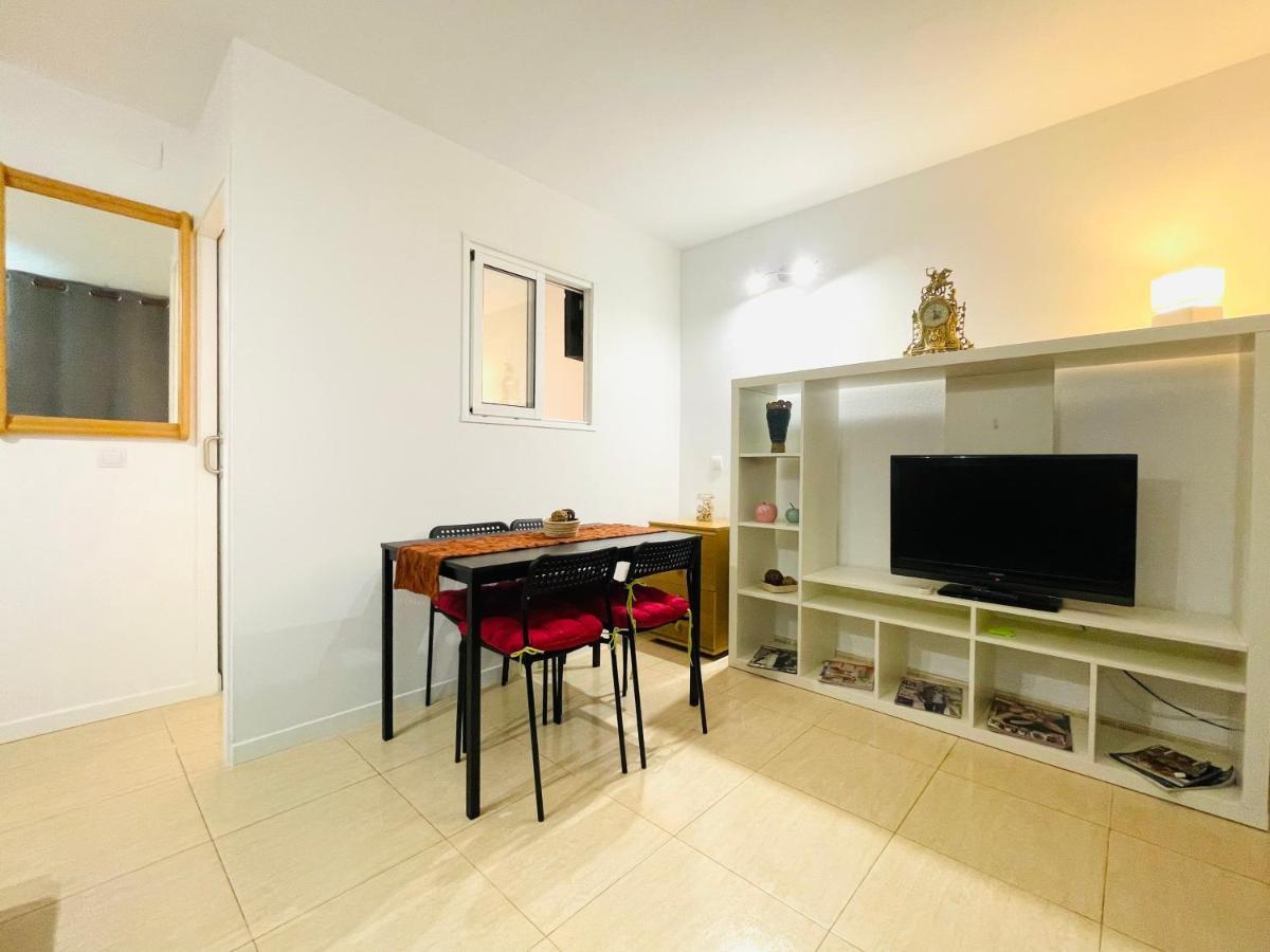 Renovado Apartamento En Zona Residencial A Pasos Del Mar 살루 외부 사진